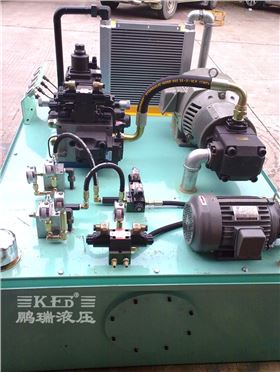 鵬瑞35米龍門(mén)磨床液壓站