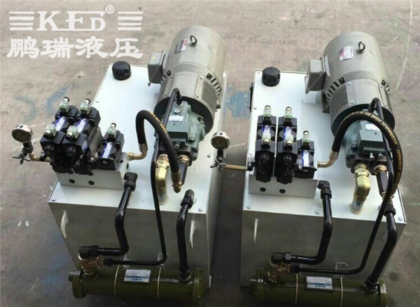 鵬瑞汽車(chē)立式裝芯機(jī)液壓系統(tǒng)